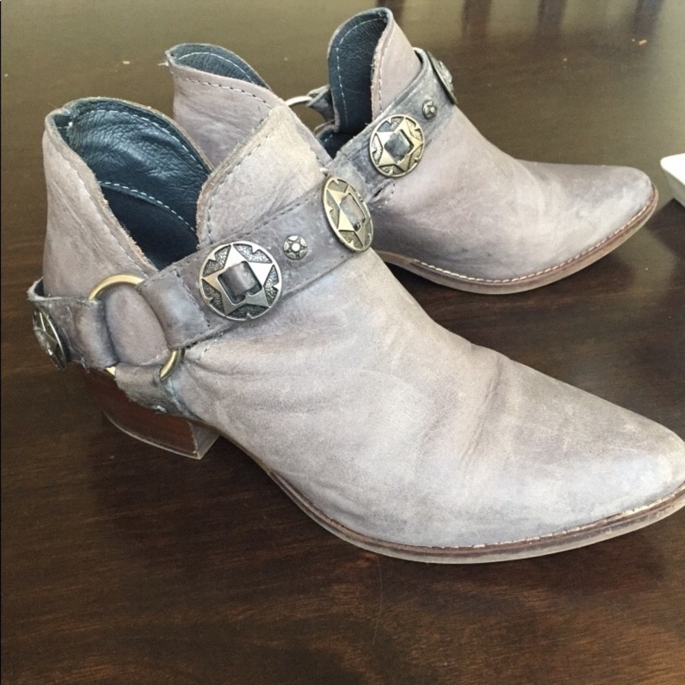 Steve Madden Grey Booties- Size 7.5